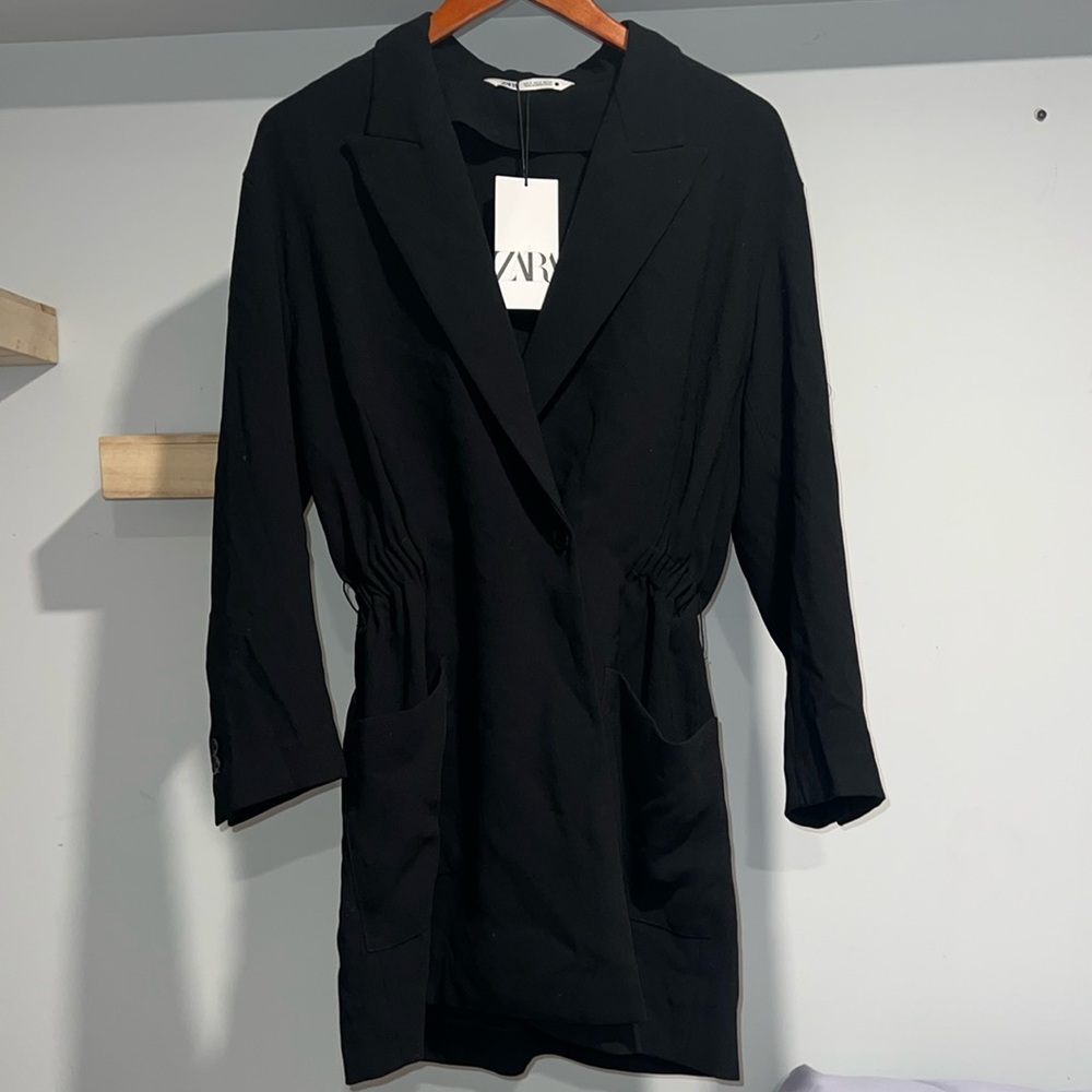 Zara black blazer NWT